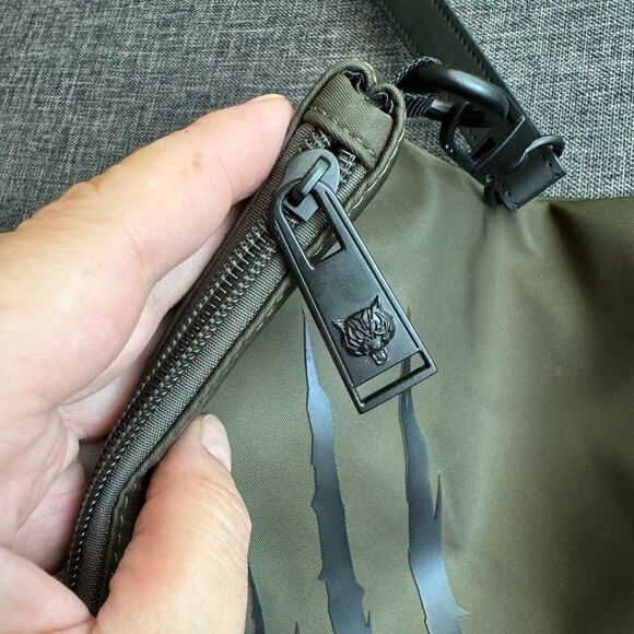 PLEIN SPORTS
 CLUTCH WITH PLEIN SPORT LOGO - Picture 6 of 14